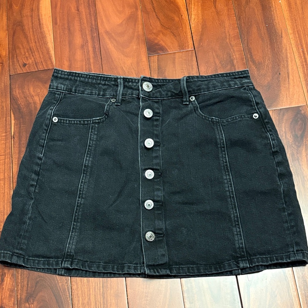 American Eagle Outfitters Black Button-Front Mini Skirt